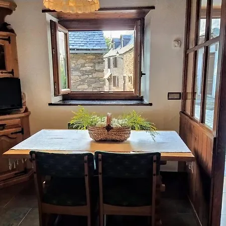 Acogedor Estudio En Vilamos, Lleida アパート *